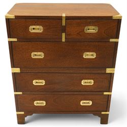 Georgian design mahogany military campaign style chest with central division, the rectangular top with inset brass corner caps, the top section fitted with two short over one long drawer with twin carrying handles to the sides and inset brass handles to the drawers, the base with two long drawers over bracket feet
