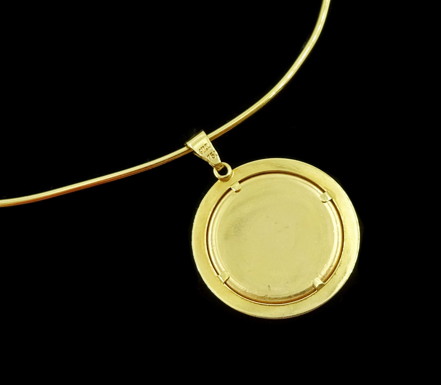 18ct gold torque necklace and photographic engraved pendant, stamped 750