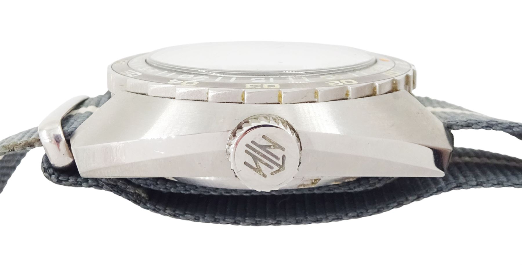 NTH DevilRay gentleman's automatic wristwatch, white and grey dial with luminous baton hour markers and unidirectional rotating bezel, on fabric strap, boxed with additional stainless steel strap 
