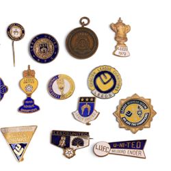 Collection of Leeds United enamel badges, including League Champions and League Winners examples, and a embroidered LUAFC patch