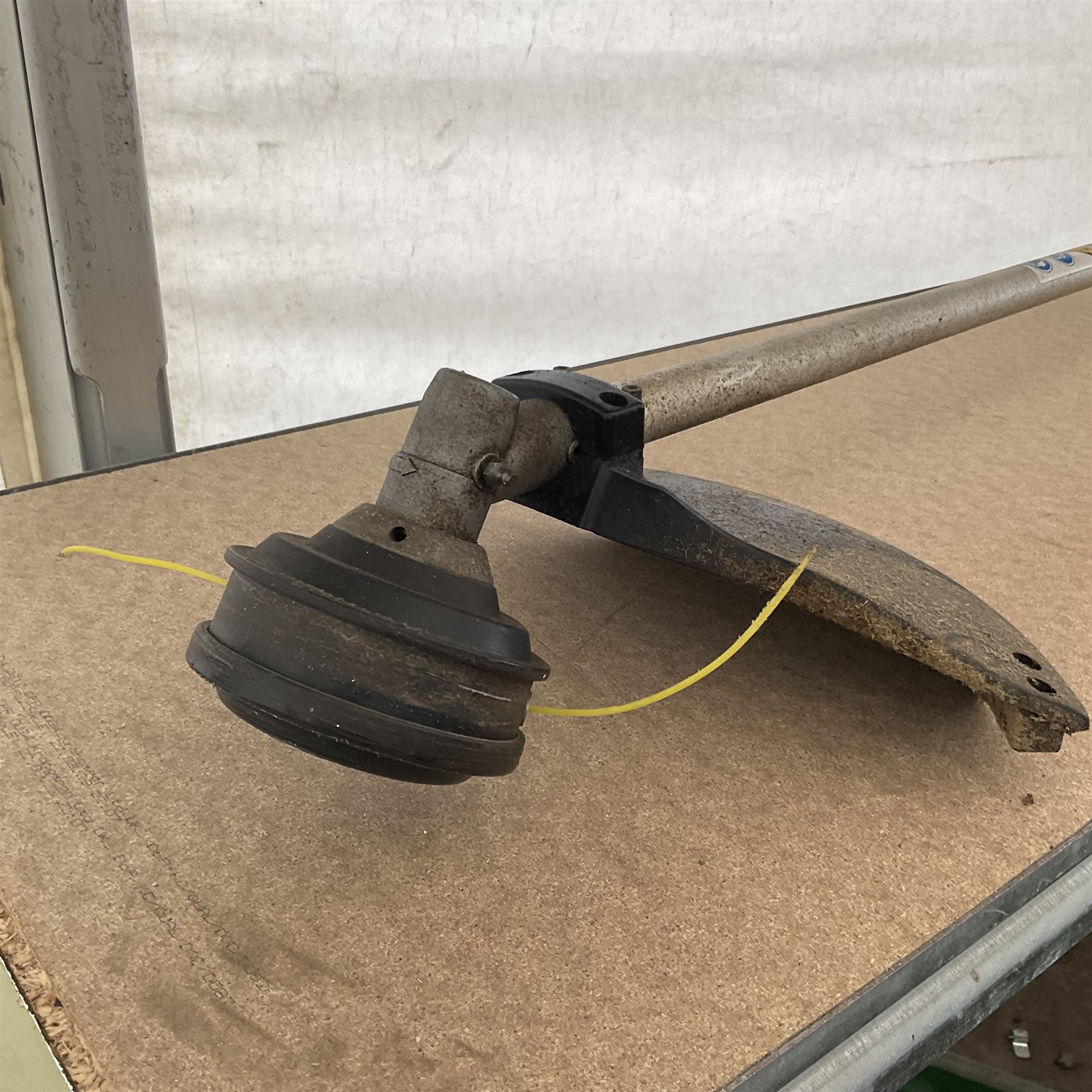 McCulloch Titan TD3000 strimmer - THIS LOT IS TO BE COLLECTED BY APPOINTMENT FROM DUGGLEBY STORAGE, GREAT HILL, EASTFIELD, SCARBOROUGH, YO11 3TX