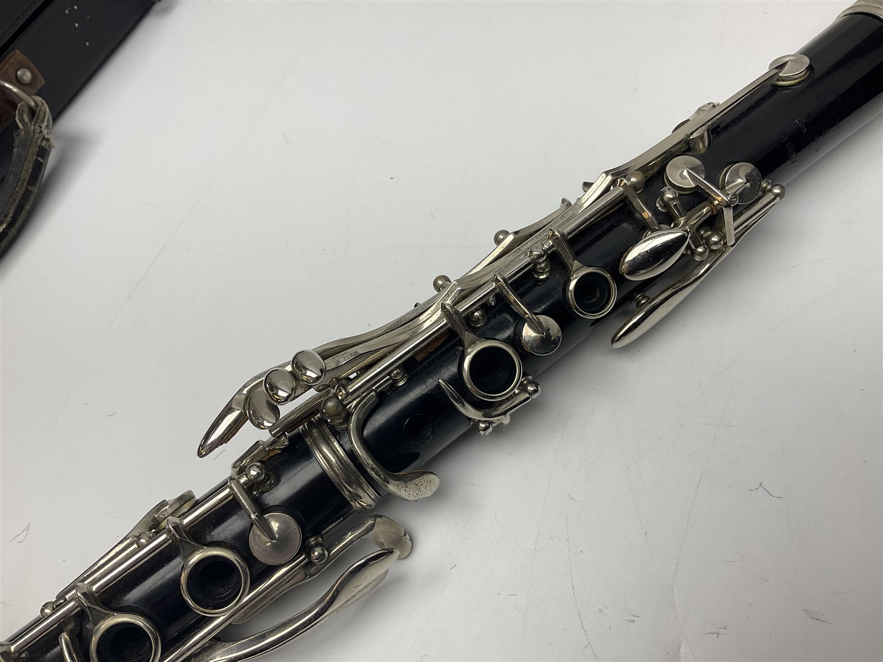 F. Buisson Dallas London oboe, serial no.5434; Boosey & Hawkes Lafleur clarinet, serial no.807004; and incomplete Boosey & Hawkes Regent clarinet, serial no.372169; each in fitted carrying case (3)