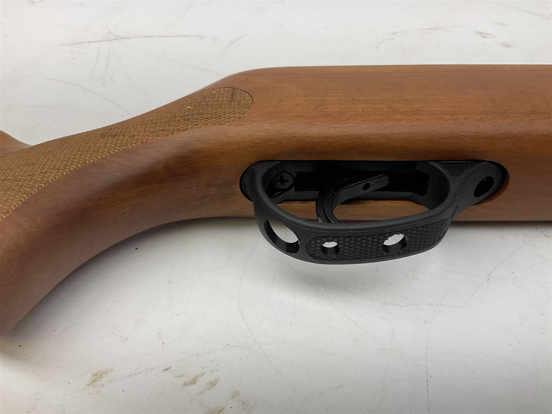 Hatsan .22 break-action air rifle retailed by Edgar brothers with 46cm barrel including fully integrated sound moderator, No.092031501; L113cm overall; in gun sleeve; together with Hawke Vantage 2-7x32 telescopic sight, Bressler Condor 24-72x100 spotting scope with carrying case and Velbon EF-61 tripod; all boxed (4)