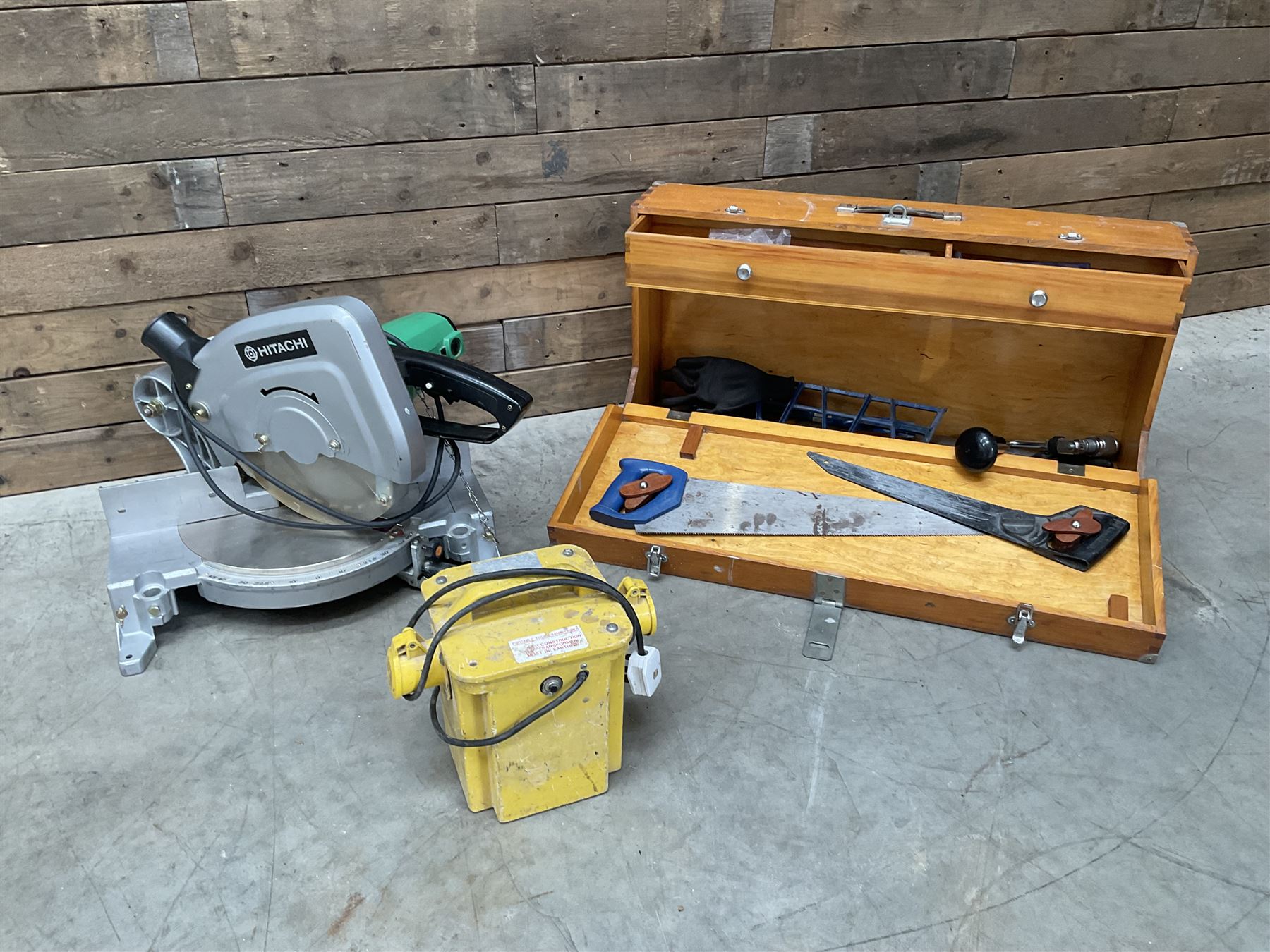 Hitachi C10FA mitre saw including transformer and tool case