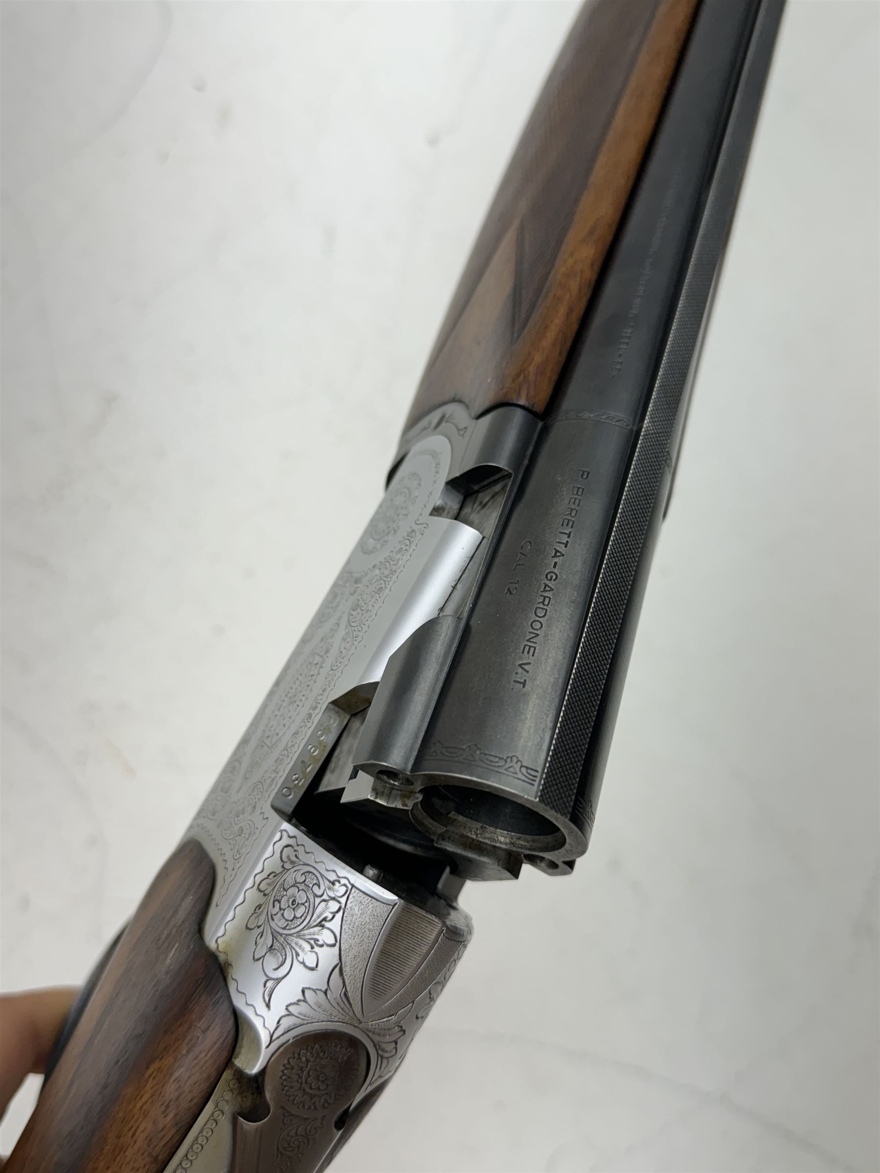 SHOTGUN CERTIFICATE REQUIRED - Italian Beretta S56E 12-bore over under shotgun, double trigger 71cm (28