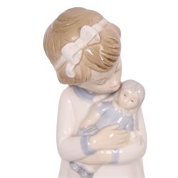Six Lladron figures including Pensive Clown 5130, White Nuns 4611, Girl with Lilies Sitting 4972 etc together with three similar models 