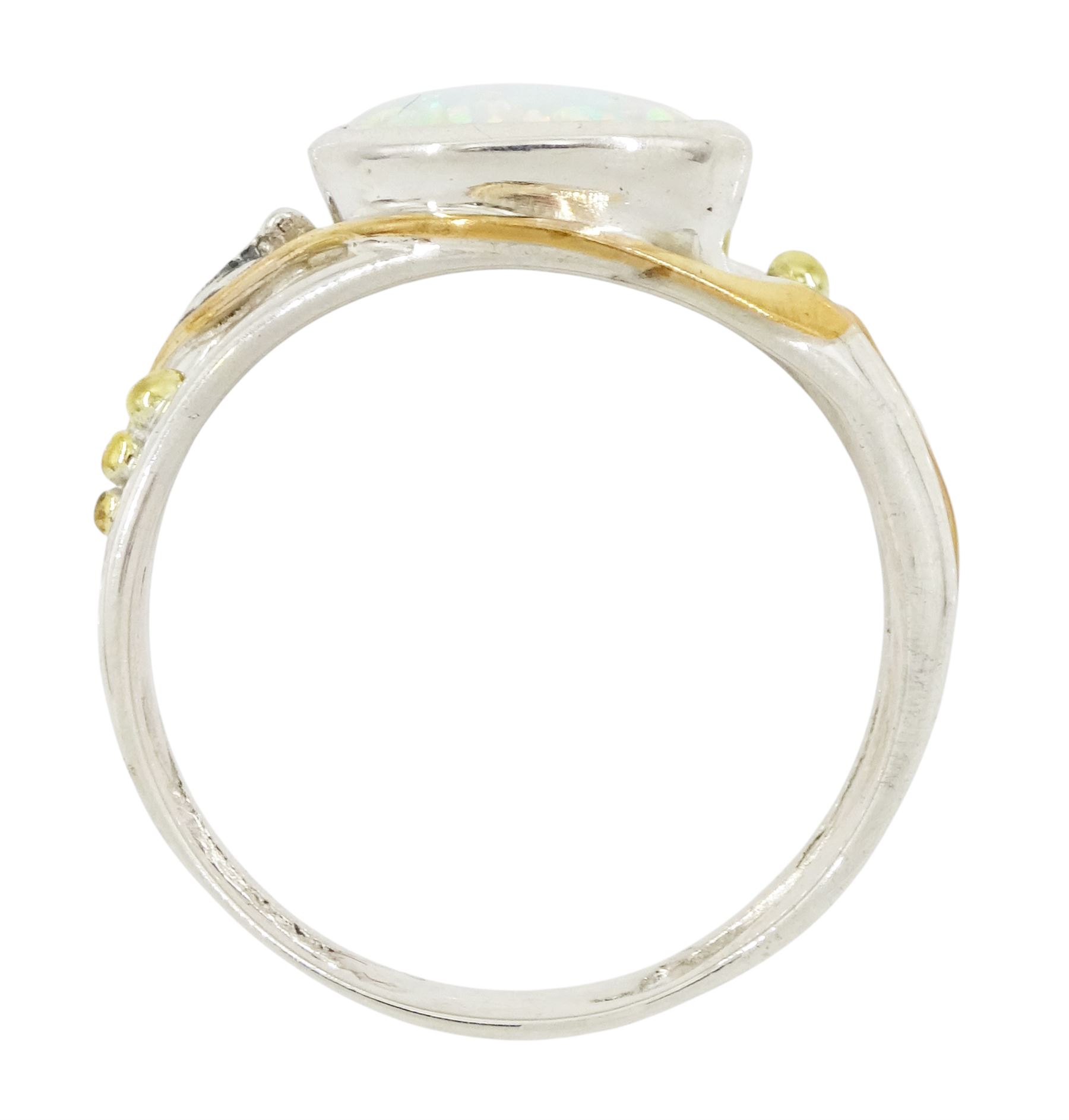 Silver and 14ct gold wire, single stone opal ring, stamped 925