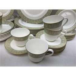 Royal Doulton tea and dinner wares comprising six cups and saucers, seven side plates, seven dessert plates, seven dinner plates