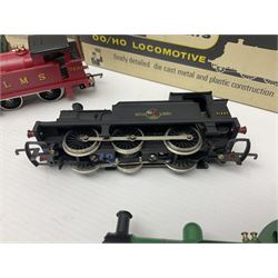 Wrenn '00' gauge - five Class R1 0-6-0 tank locomotives - No.7420 in LMS Red; No.31337 in BR Black; No.31340 in BR Malachite Green; No.1127 in Southern Green; all in boxes with instructions; and No.1127 in Southern Green; in associated Wrenn box (5)