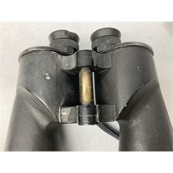 Pair of WW2 Bausch & Lomb U.S. Navy 7 x 50 binoculars, Mk.1 Model 2, impressed BU Ships No.80975 1941, serial no.OY6585, with neck strap