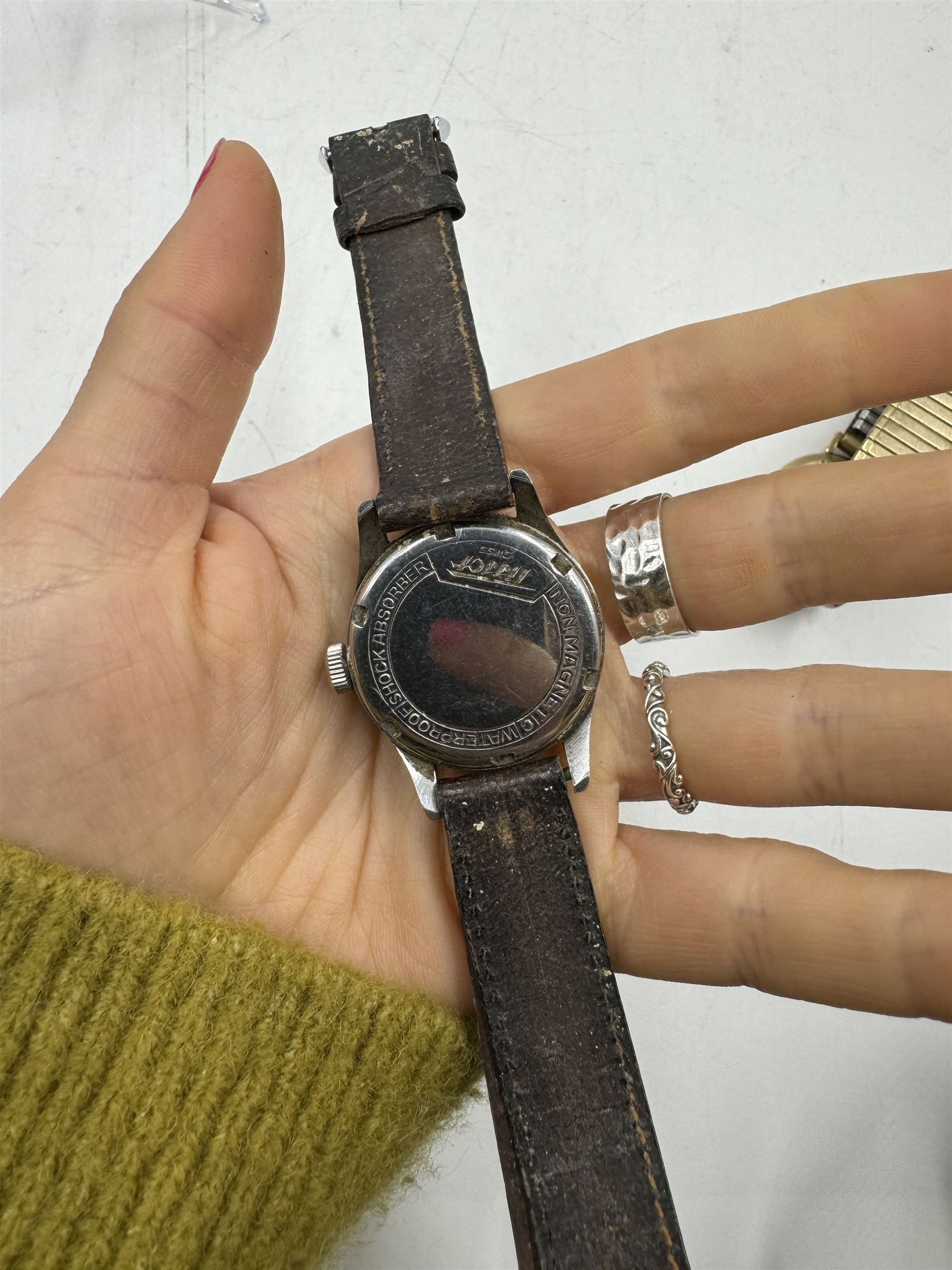 Smiths Astral gentleman's 9ct gold manual wind wristwatch, on expanding gilt bracelet and a Tissot stainless steel wristwatch