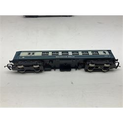 Wrenn '00' gauge - 'The Brighton Belle' Southern Electric Pullman two-car set Nos.S290S and S291S; boxed