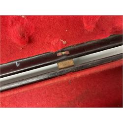 Browning black plastic shotgun case to accommodate 76.2cm (30