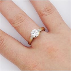 18ct gold single stone old cut diamond ring, diamond approx 1.10 carat