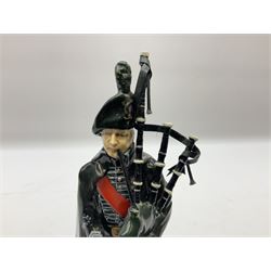 Michael J Sutty limited edition figure, Pipe Player, The Royal Irish Rangers 1980's, 241/250, H22cm