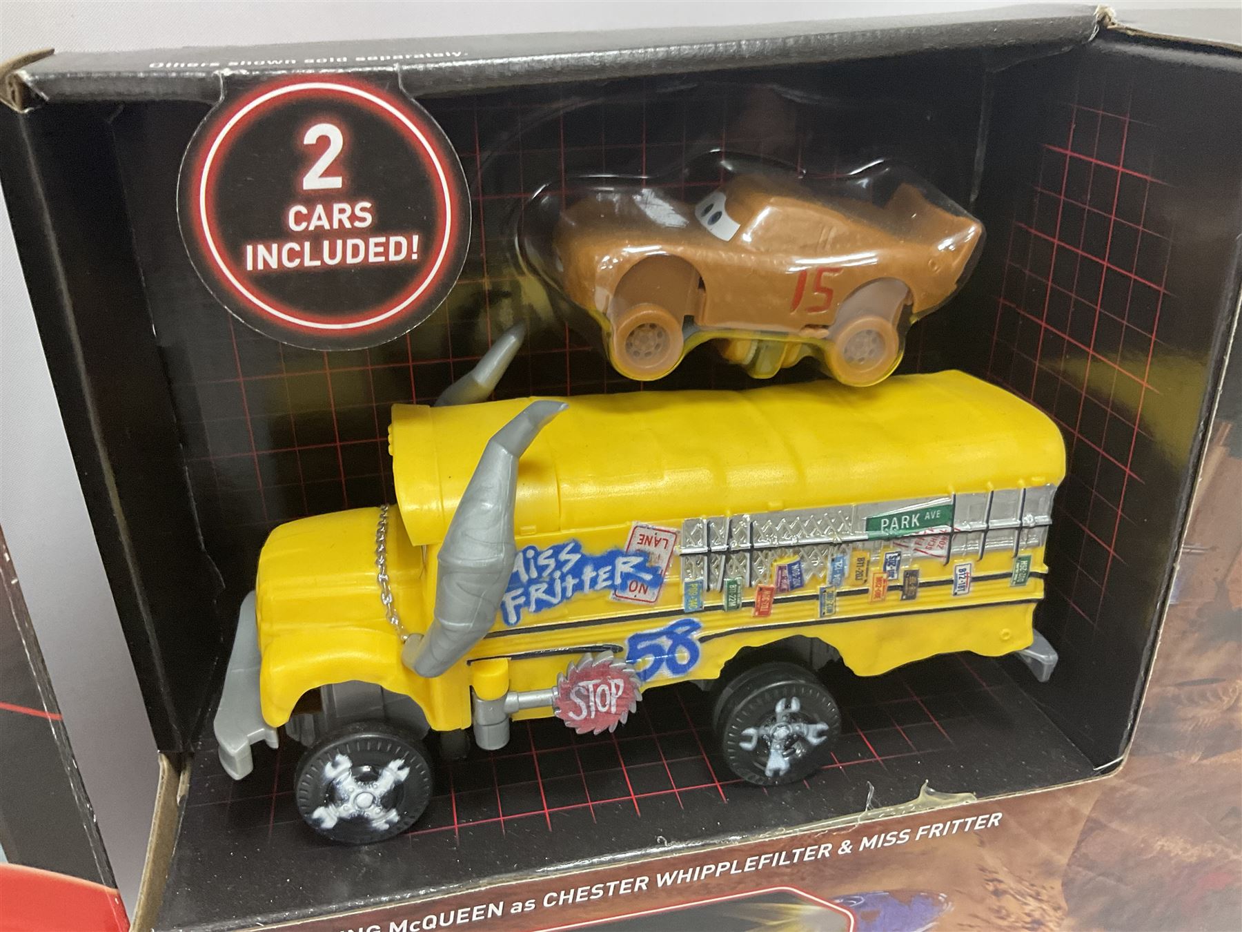 Cars 3 smash and crash derby playset inc vehicle hotsell