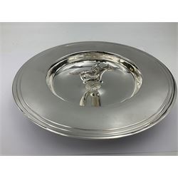 Spanish silver coin dish, with white metal chain rim and upon three ball feet, together with a silver plated armada style dish, with cast racehorse and jockey to centre, coin dish D4.8cm, armada dish D20.5cm