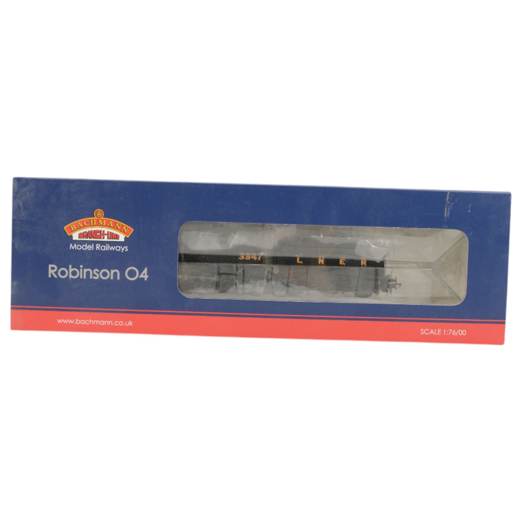 Two Bachmann 00 gauge locomotives, comprising 31005 Robinson O4 class locomotive and tender no.3457 in LNER black and 31003 Robinson O4 class locomotive and tender no. 6190 in LNER black, both boxed