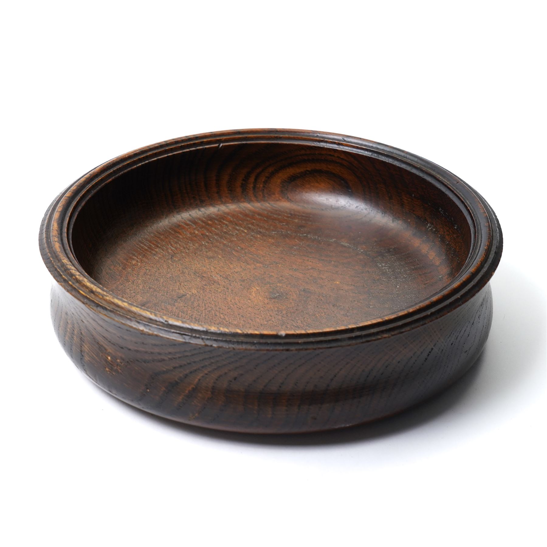 Carved bowl with central Yorkshire Rose motif, with white metal plaque, D25cm; and a similar turned bowl with white metal plaque, D22cm (2)