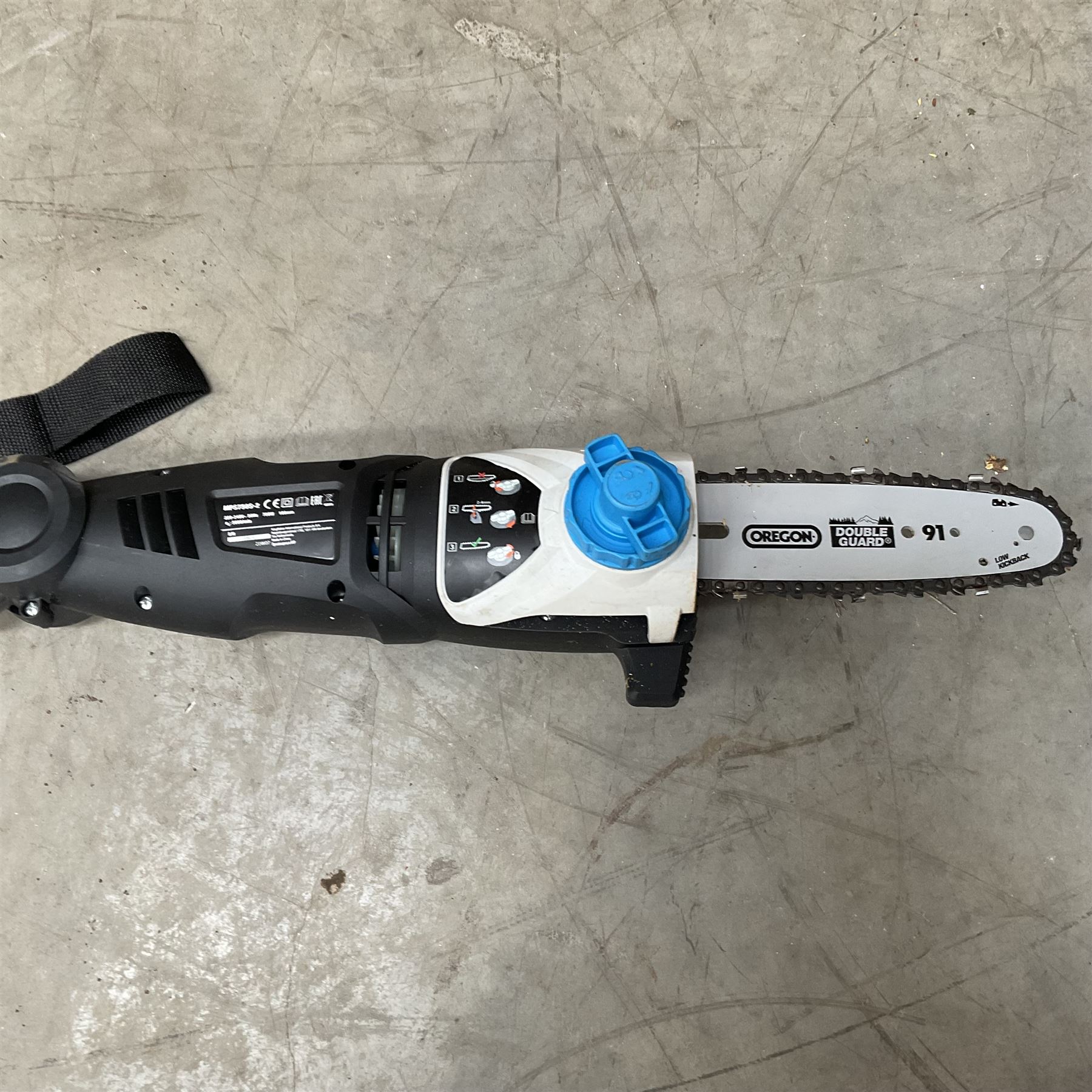 Erbauer ERBRT3-240 router and a MacAllister MPS750-2 pole chainsaw