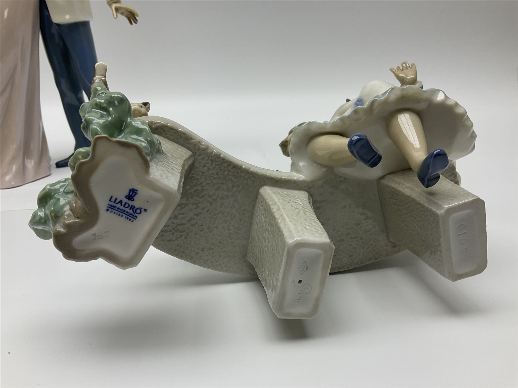 Two Lladro figure groups, Happy Anniversary no 6475 and Meal Time no 6109, largest H32cm