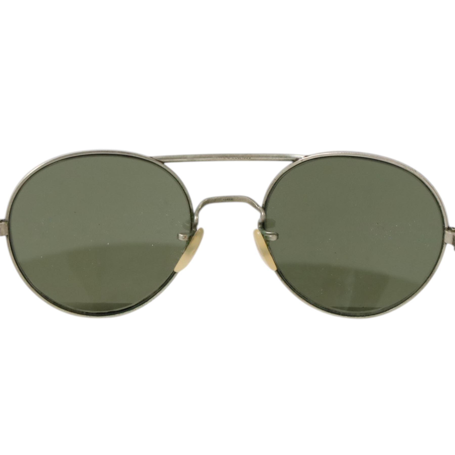 Pair RAF aviator sunglasses, Type G 22G/1398 