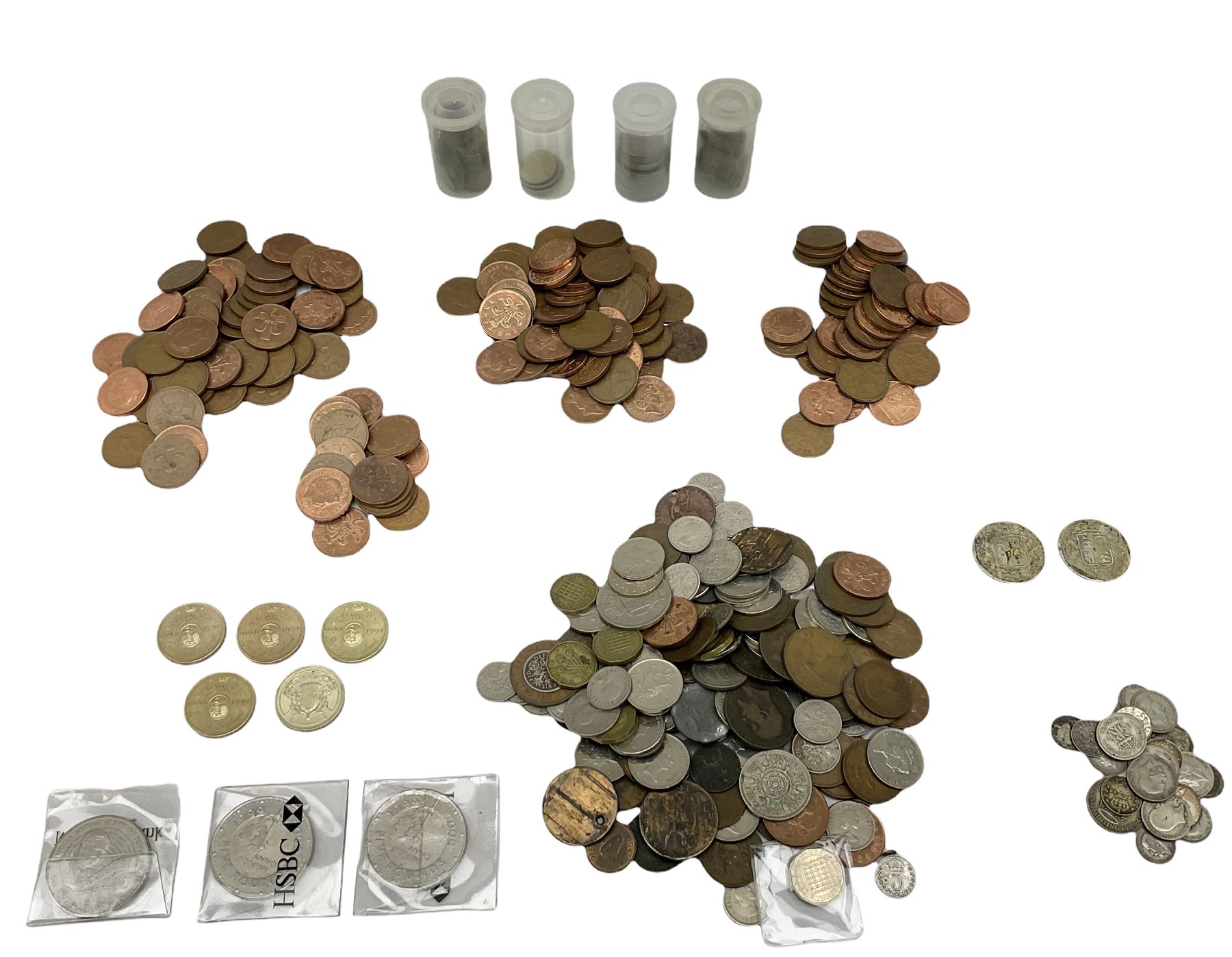 Queen Victoria 1875 and 1880 half crown coin, small number of pre 1947 Great British silver coins, three Queen Elizabeth II five pound coins, five two pounds, pre-decimal coins including pennies, brass threepence pieces etc