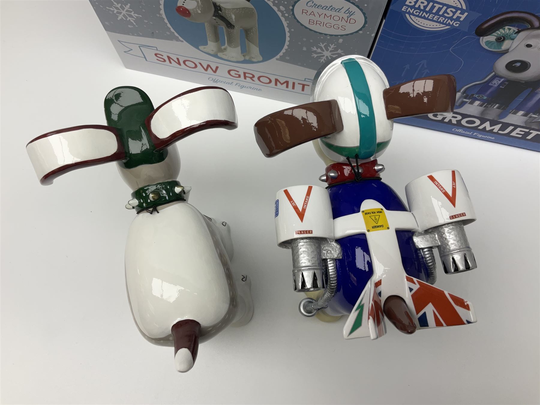 Wallace & Gromit - Gromit Unleashed: two Aardman Animations The Grand Appeal 'Gromit Unleashed' figures comprising Gromjet and Snow Gromit, both with boxes
