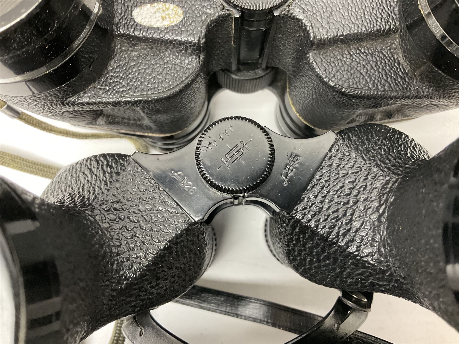 Eleven pairs of Swift binoculars, to include Greens 8x40, Saratoga 8x40, two pairs of Newport Mk II 10x50, Newport 10x50, Saratoga Mk II 8x40, Audubon 8.5x44, etc, 