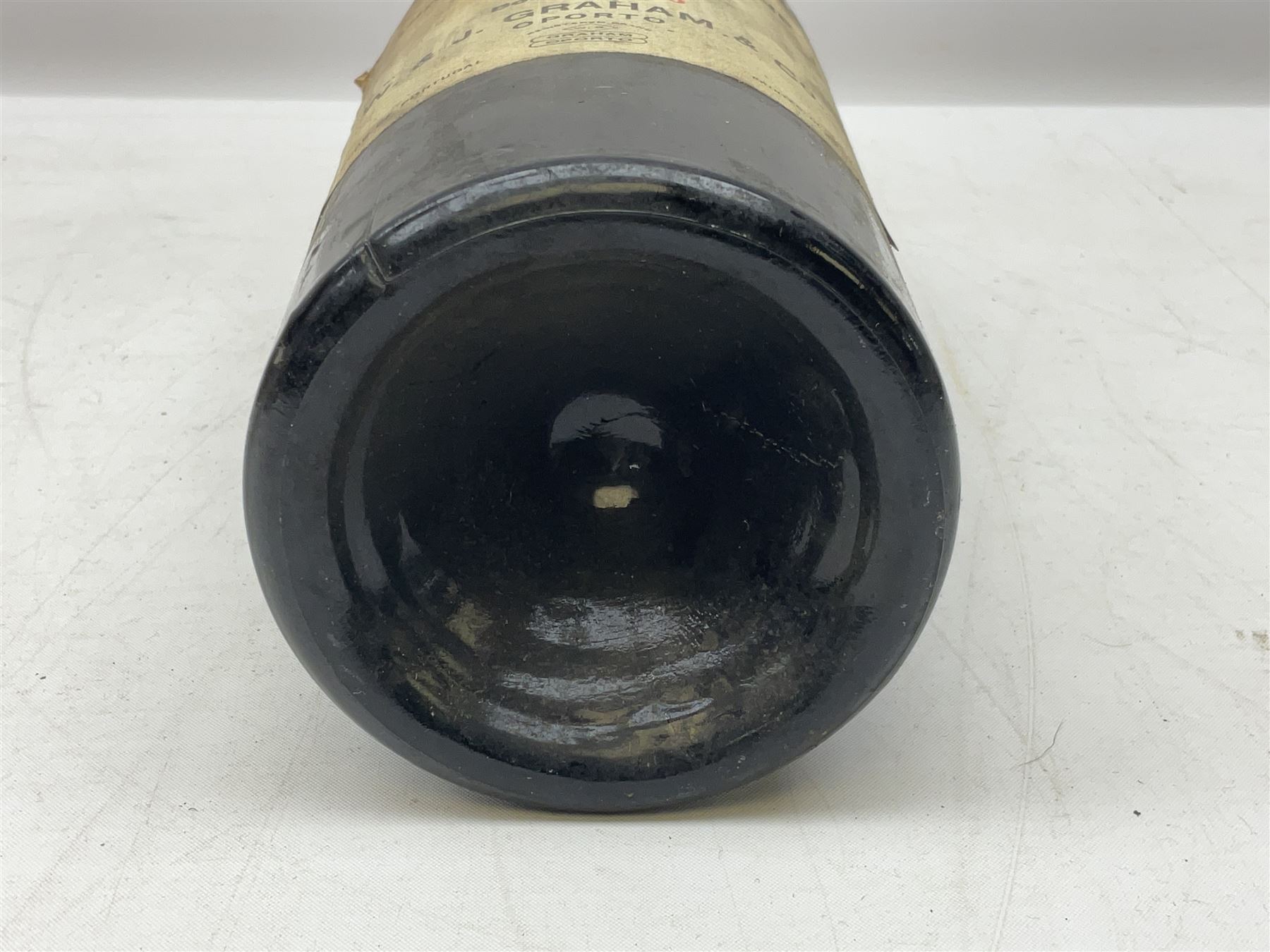 W & J Graham 1948 vintage port, bottled 1950, unknown contents and proof 