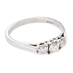 18ct white gold three stone round brilliant cut diamond ring, hallmarked, total diamond weight approx 0.50 carat