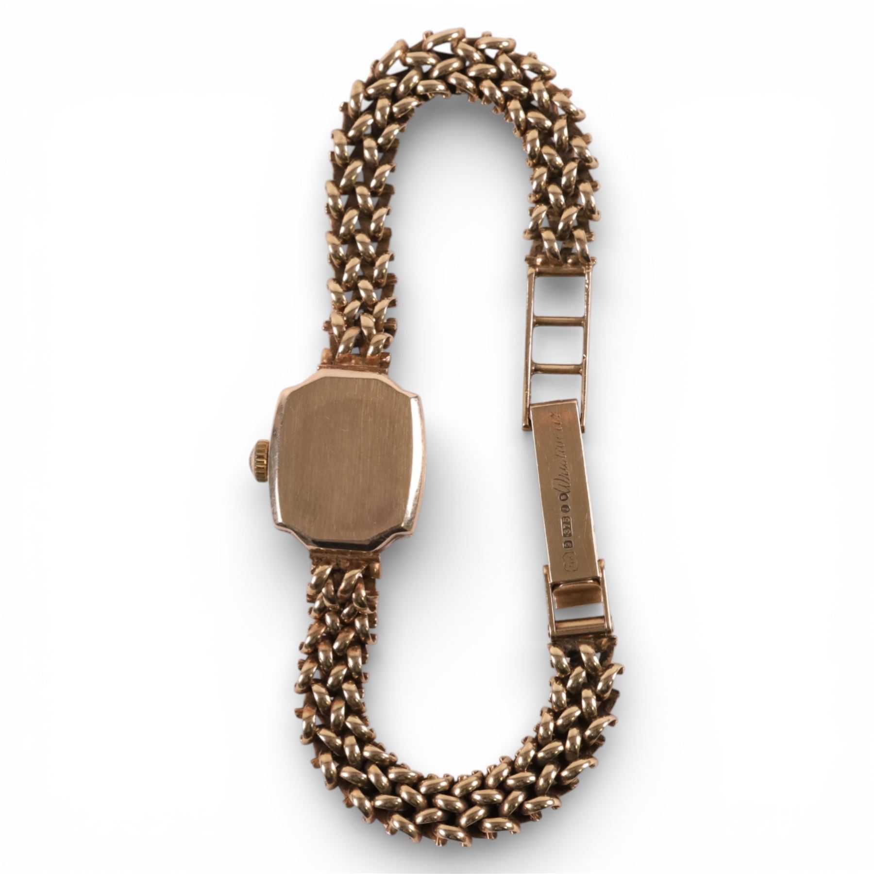 Accurist ladies 9ct gold manual wind wristwatch, on integral 9ct gold bracelet, hallmarked