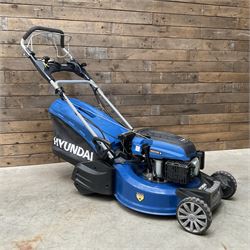 Hyundai HYM530SPER electric start petrol lawnmower