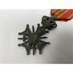 WWI French 1914-1916 Croix de Guerre with MID leaf and ribbon; and WWI Belgian 1914-1918 Croix de Guerre with ribbon (2)