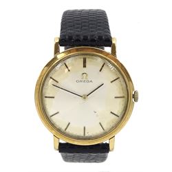 Omega gentleman's 9ct gold manual wind wristwatch, Cal. 620, case No. 1115046, London 1966, on black leather strap