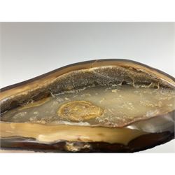 Agate geode, with quartz crystals, in earthy tones, H10cm