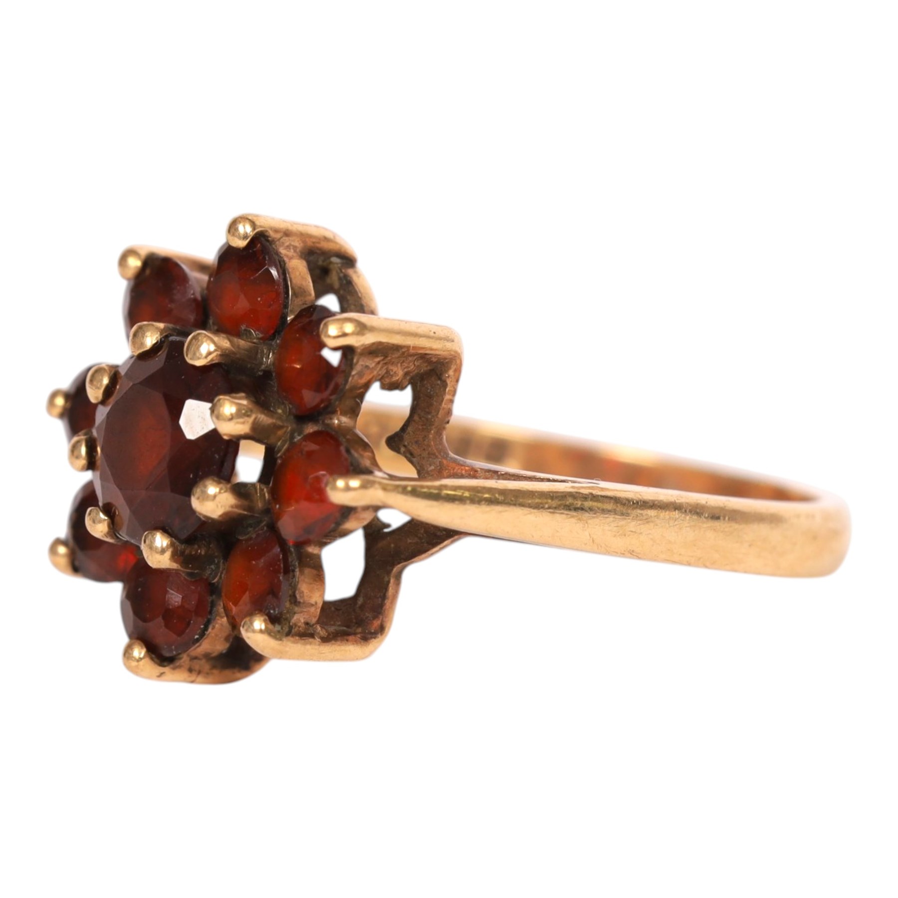 9ct gold garnet ring and a pair of 9ct gold stone set stud earrings