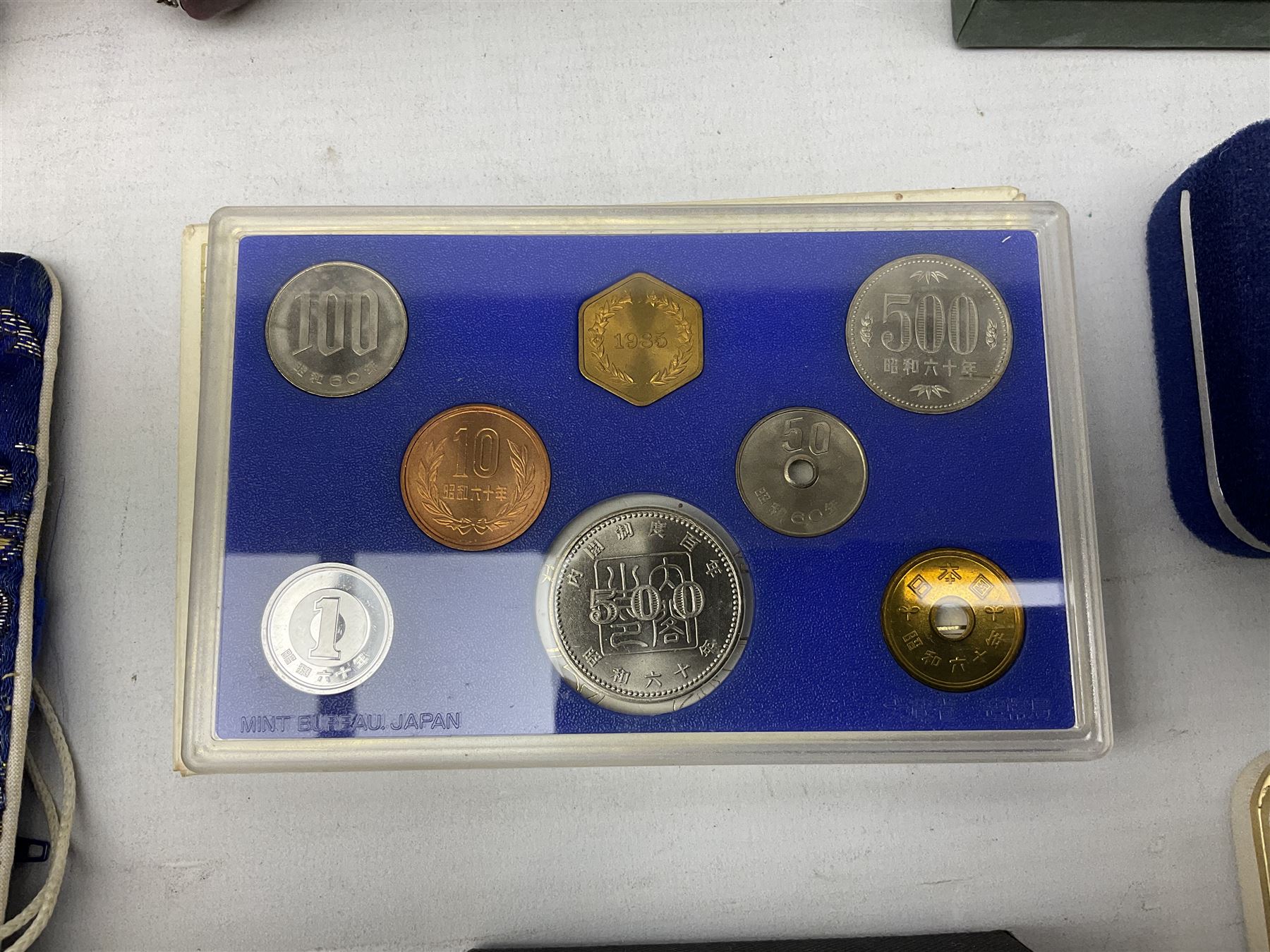 Costume jewellery including necklaces, pendants, bangles etc