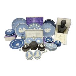 Collection of Wedgwood Jasperware, to include black Eisenhower Bust, two black basalt paperweights, one depicting an eagle and one depicting Julius Caesar, a blue Zodiac plate, Man on the Moon commemorative plate, American Independence Bicentennial plate and Royal commemorative ware, etc, all with impressed marks beneath, some with boxes