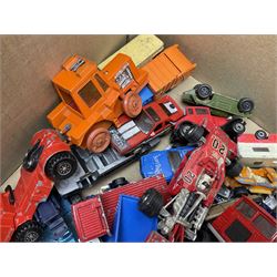 Quantity of die cast vehicles to include Dinky, Matchbox and Corgi, together with other toy cars etc