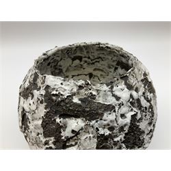 Stephanie Black (British, Contemporary) 'Volcano' studio pottery vase, impressed marks beneath H14cm 