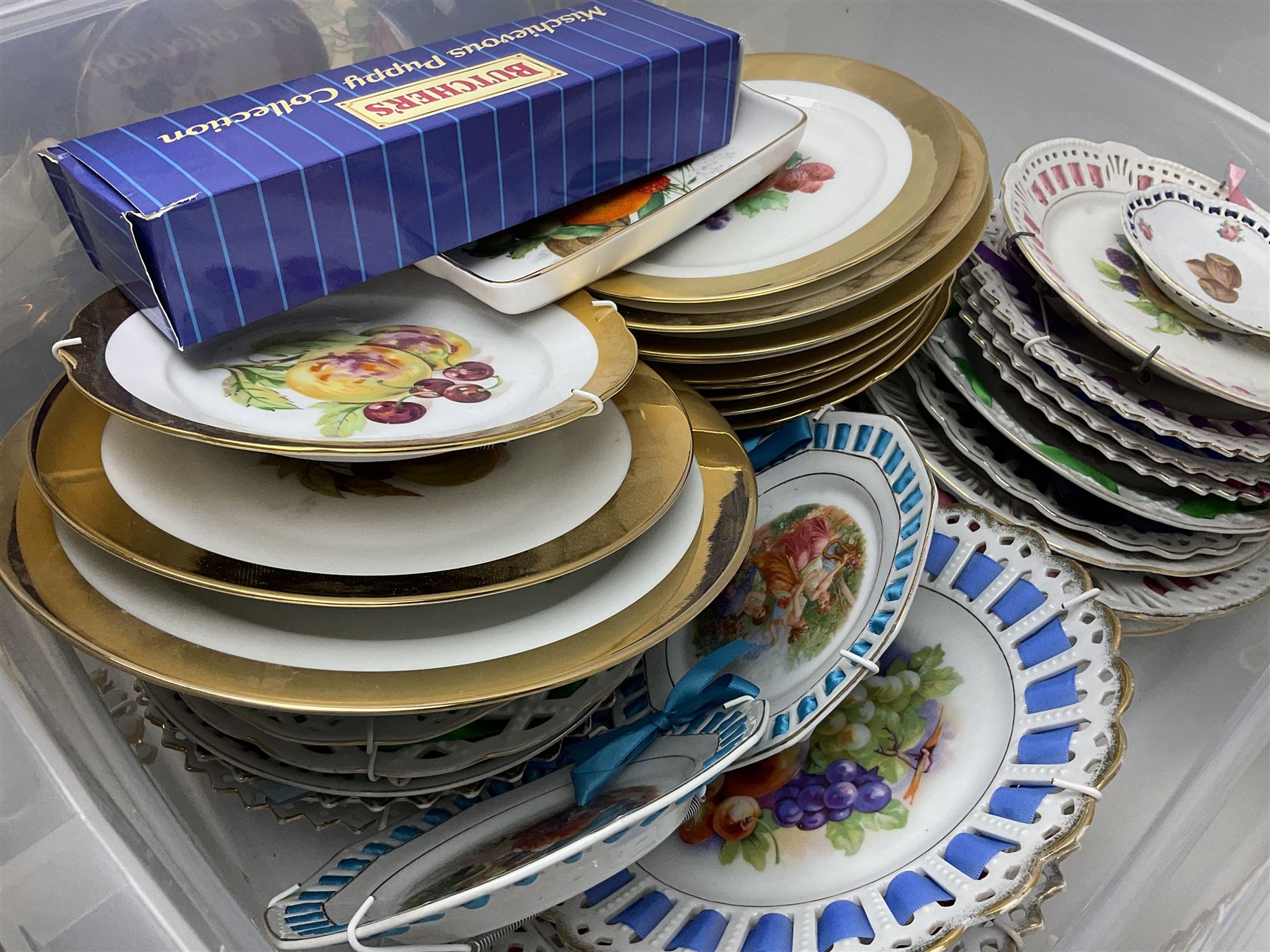 Large collection of ceramics, to include Regal ceramics eggs, Grafton tea trio, Lurpak toast rack, butter dish and egg cups, etc in three boxes 