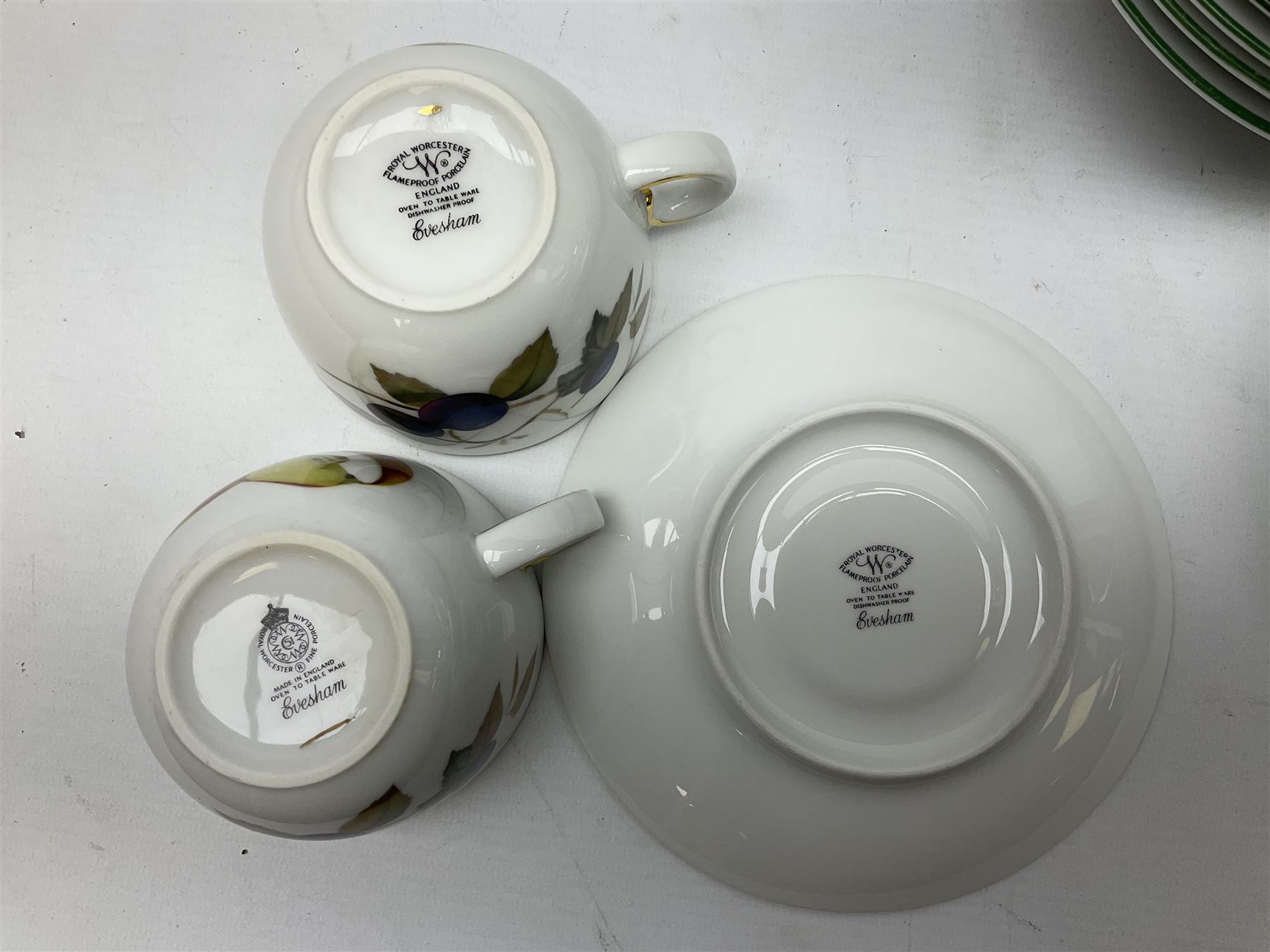 Group of Royal Worcester Evesham pattern tea and dinner wares, to include lidded tureens, dinner plates, tea cups and saucers, bowls, quiche dish, salt and pepper shakers, together with other Royal Worcester ceramics to include 'Mayfield' pattern boxed serving plate etc (56 pcs approx)