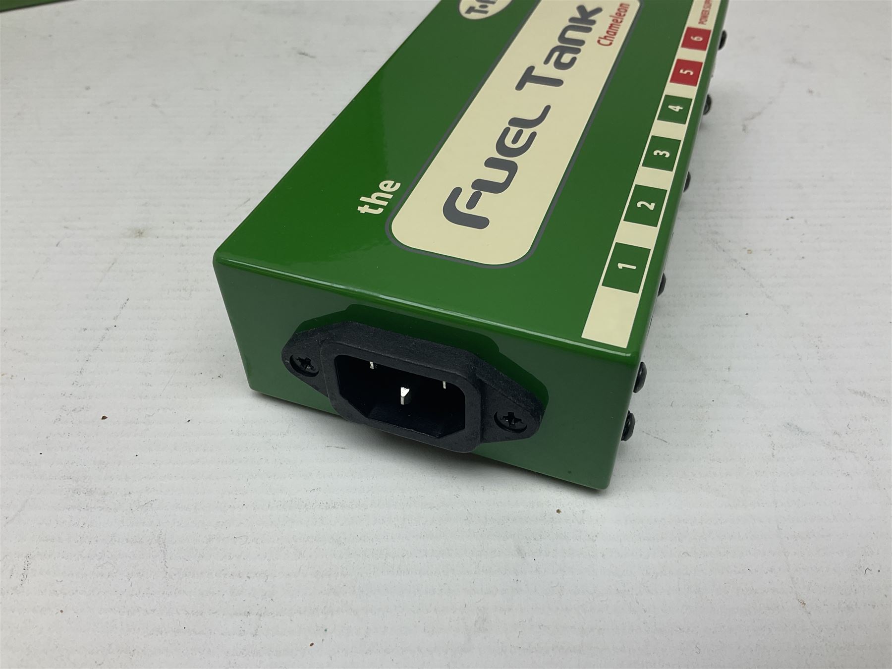 T-Rex Effect Fuel Tank Chameleon pedal power bank, with associated cables, boxed, 