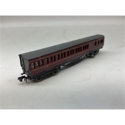 Graham Farish by Bachmann 'N' gauge - Stanier composite first & second coach, Stanier brake second coach, MK1 suburban composite coach and suburban 57ft brake end coach and four wagons (6)