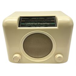Bush Bakelite radio in cream H23cm, L39cm.  