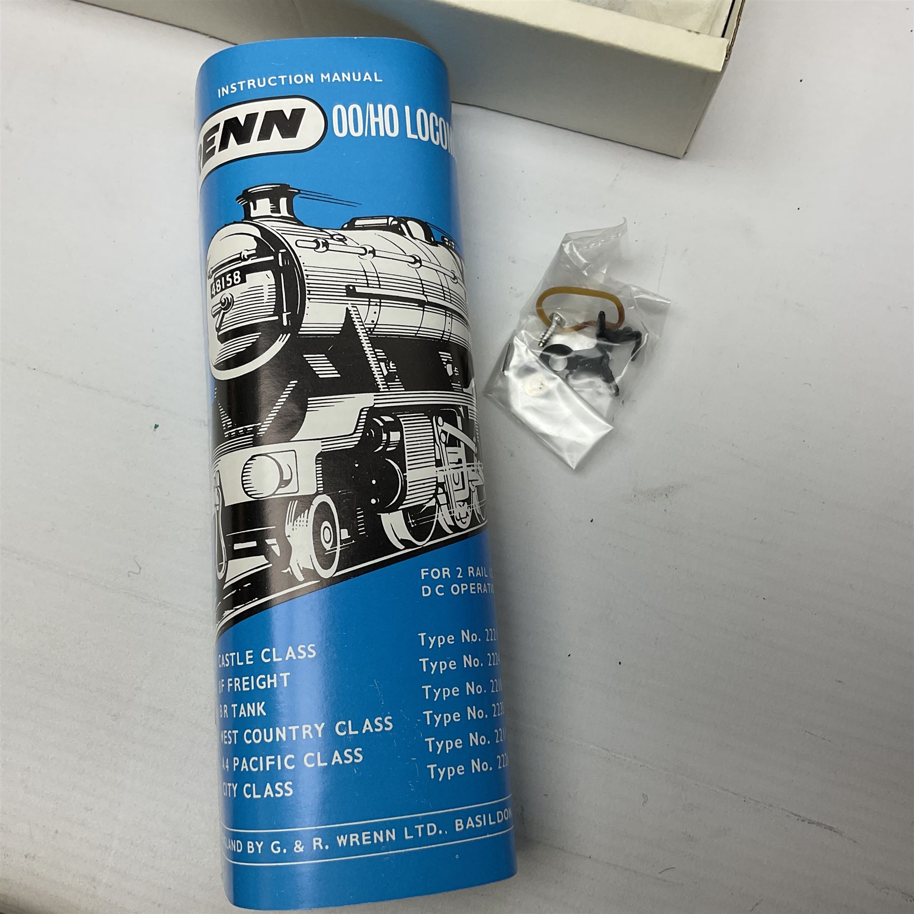 Wrenn '00' gauge - Class A4 4-6-2 locomotive 'Silver Link' No.60014 in BR Green; boxed with instructions.