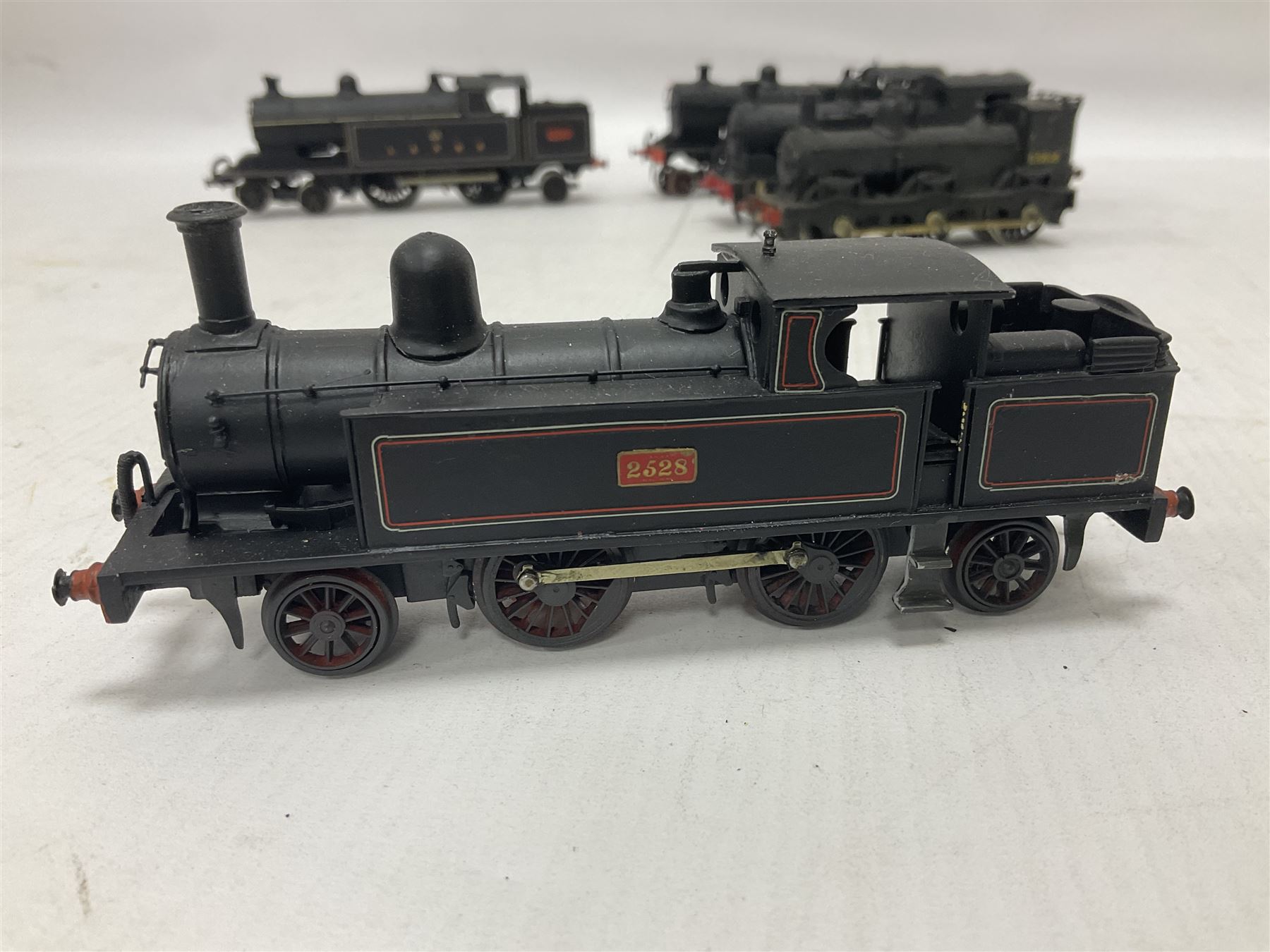 ‘00’ gauge - seven kit built steam locomotives with various numbers and ...