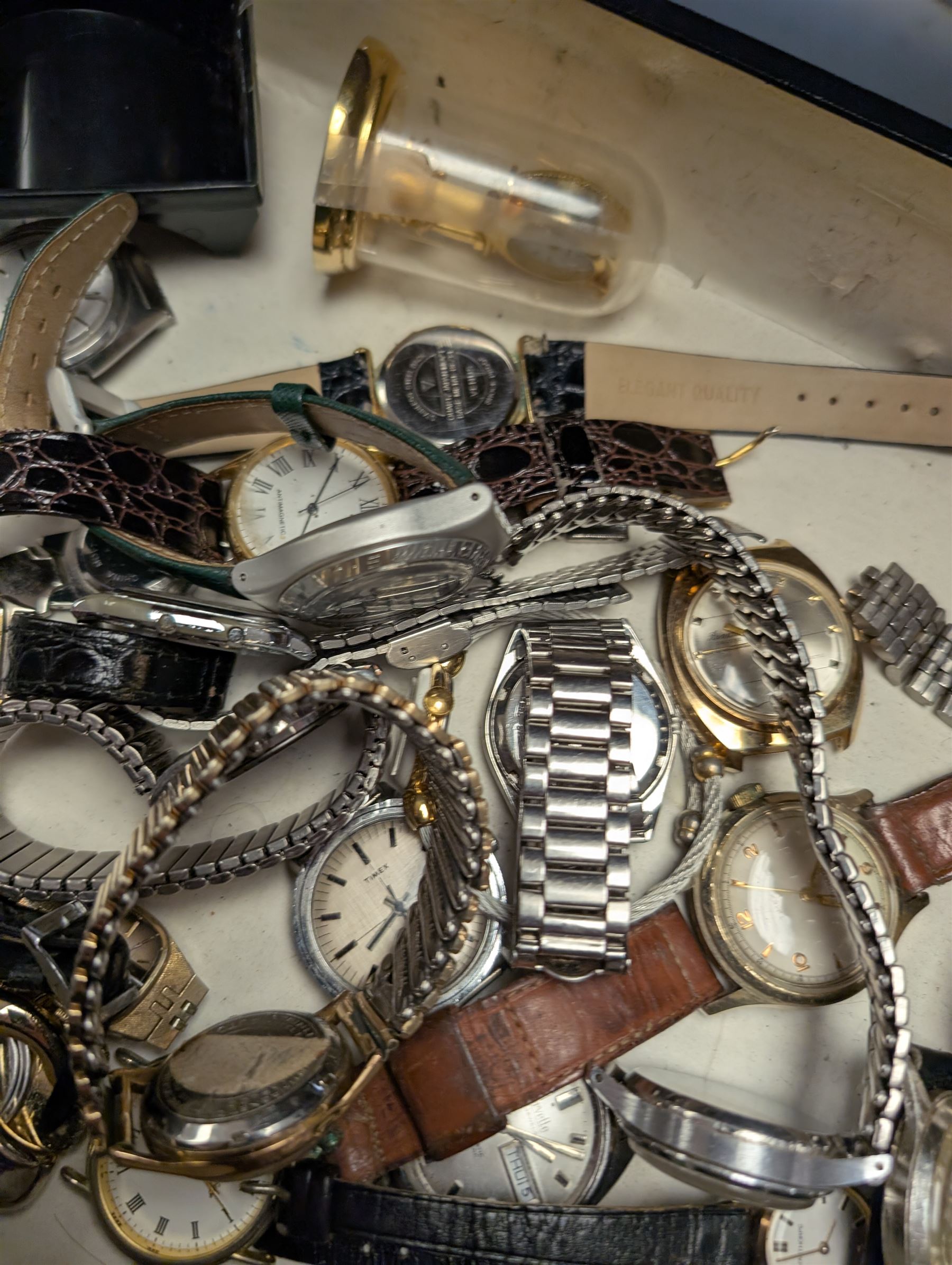 Collection of wristwatches, including Seiko, Timex, Wakmann etc