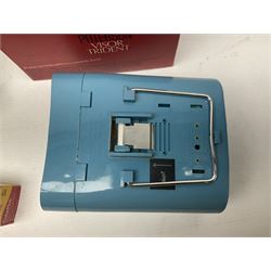 Collection of cameras, including Nikon F401 AF camera body, serial no 2111407, with Sigma Zoom Master 1:3.5-4.5 f=35-70mm lens, Fujifilm camera body etc 